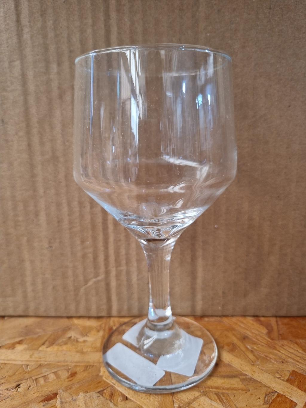 Taça de vidro para vinho