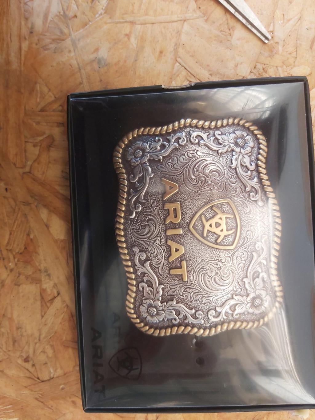 Fivela de cinto decorativa