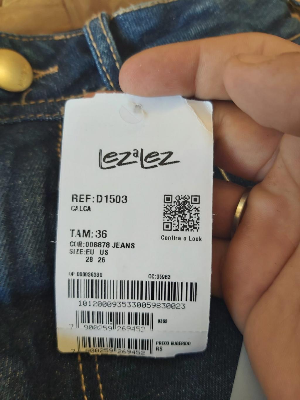 Calça jeans flare feminina