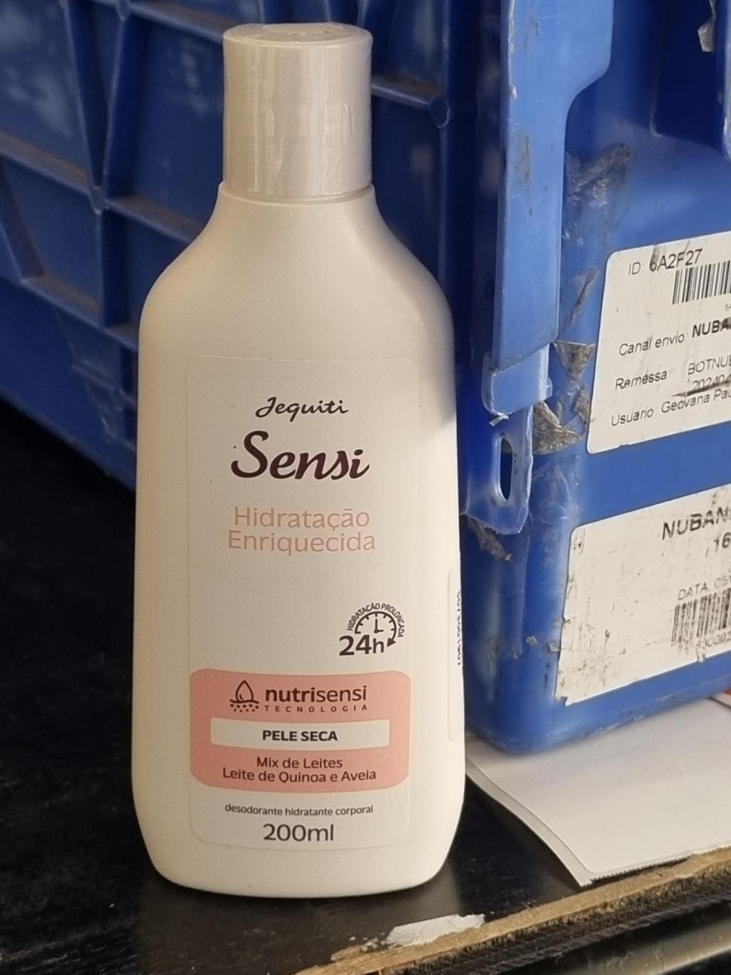 Desodorante hidratante corporal Sensi Hidratação Enriquecida Pele Seca