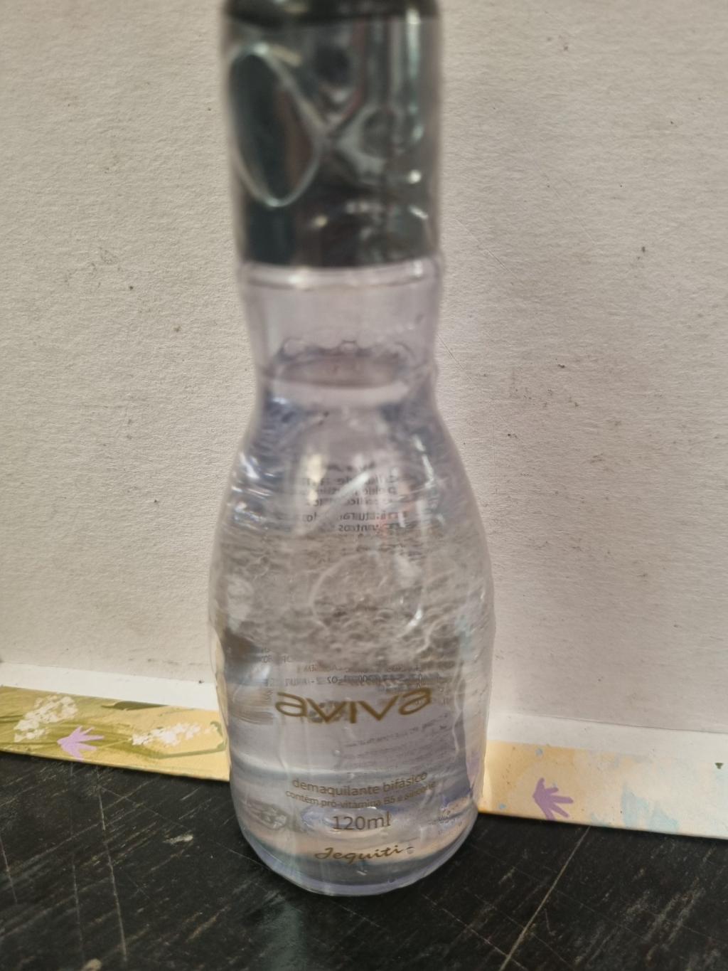 Demaquilante bifásico
