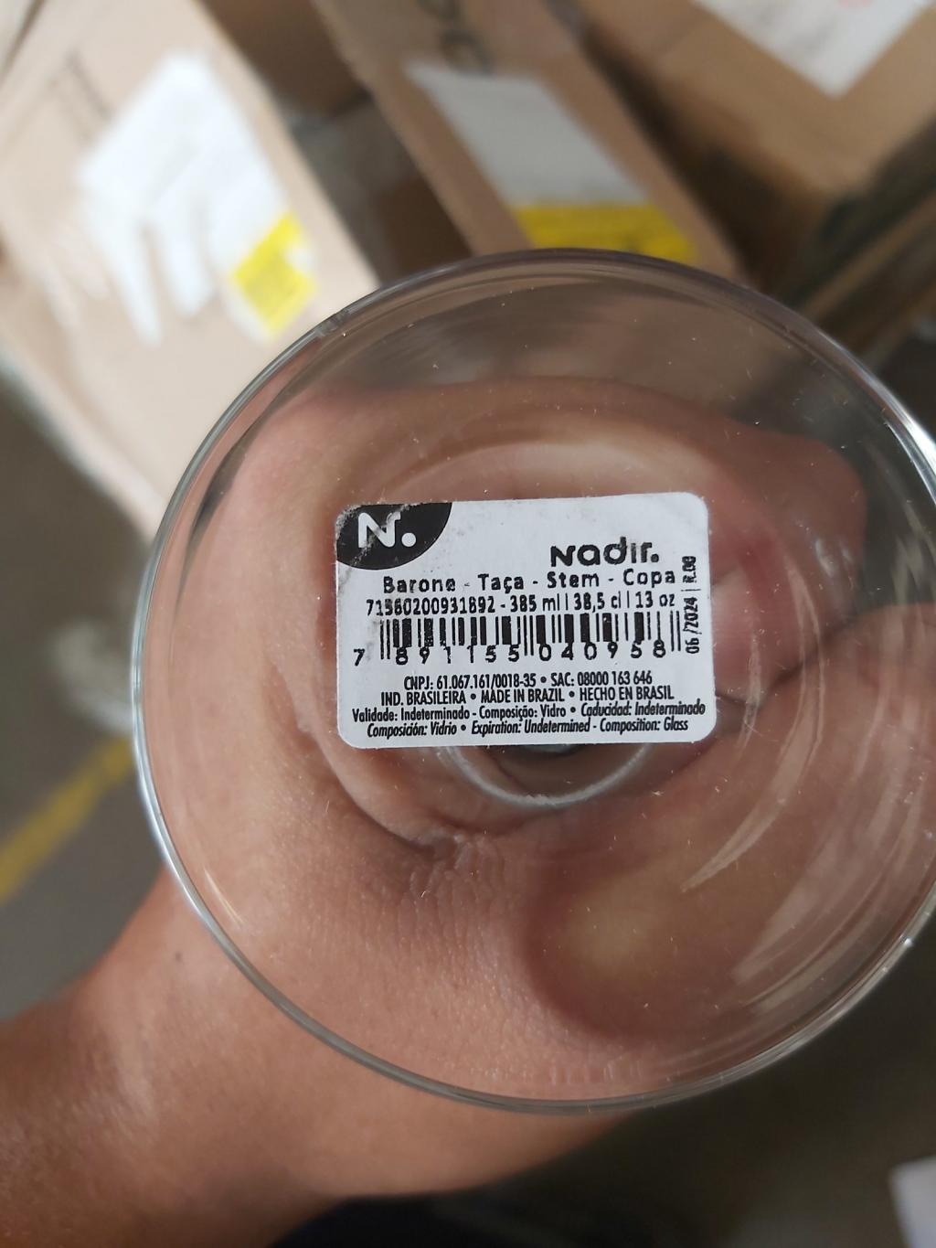 Taça de vidro para vinho