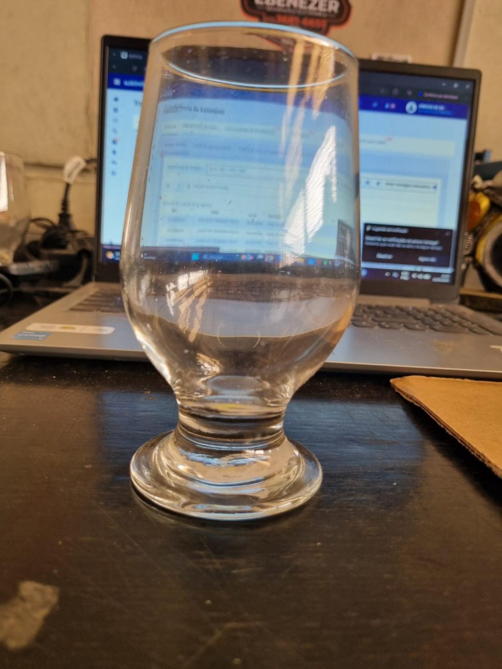 Taça de vidro para bebidas