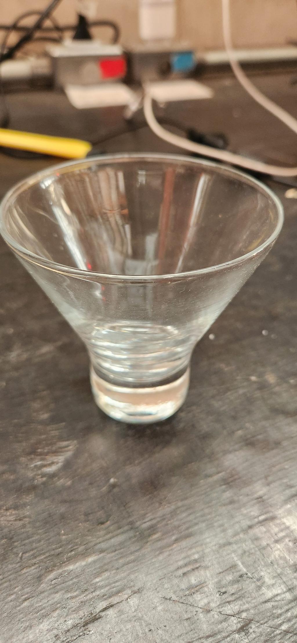 Copo de vidro para bebidas