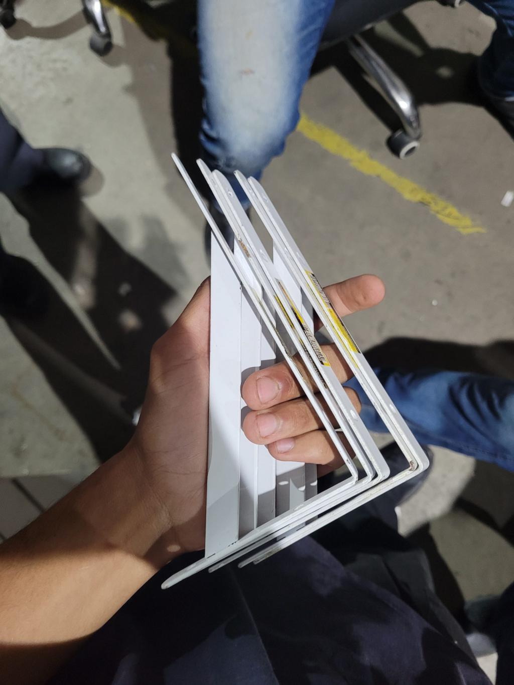 Suporte para prateleiras