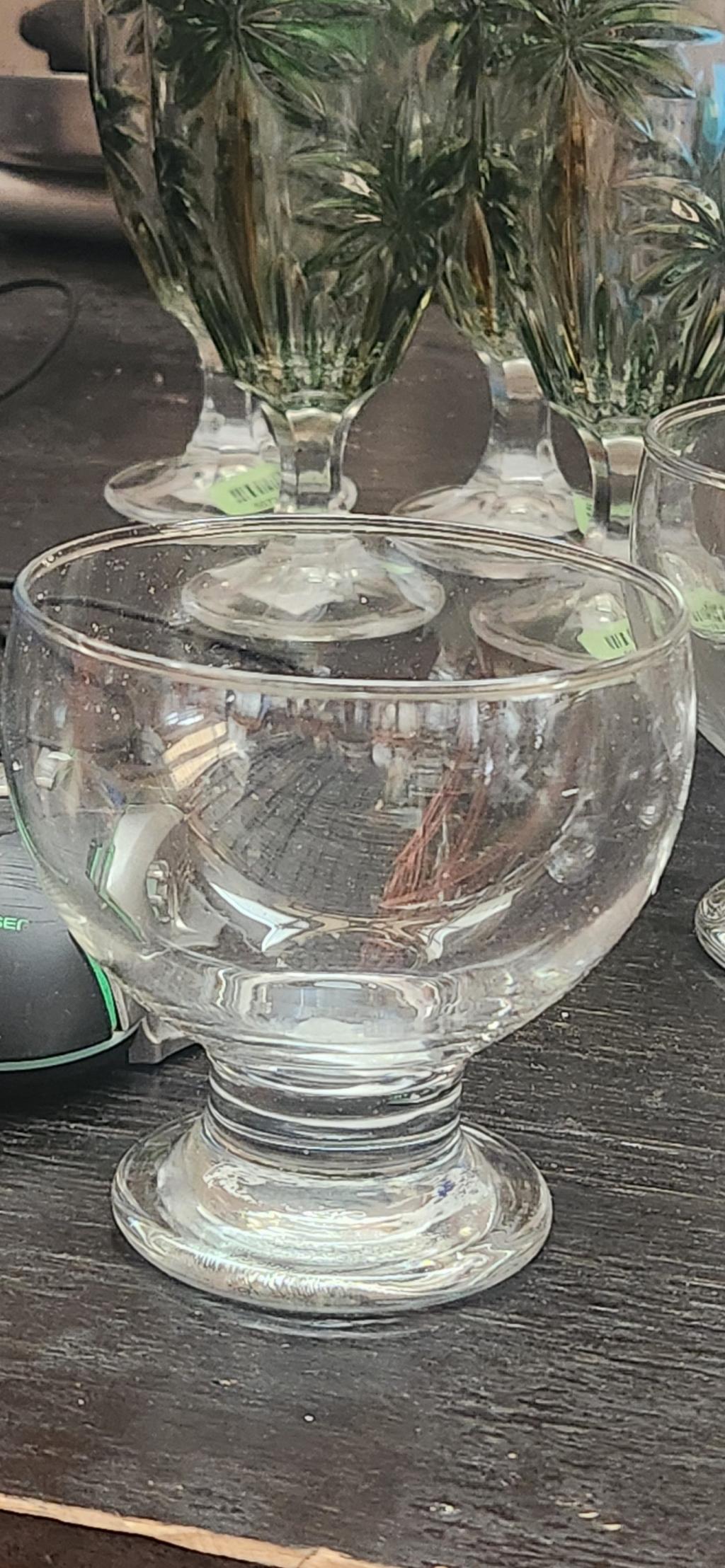 Taça de vidro para sobremesa