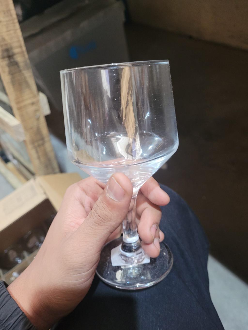 Taça de vidro para vinho ou bebida
