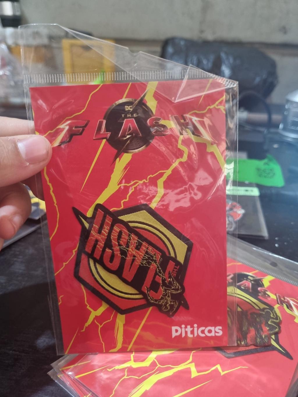 Pin de metal The Flash