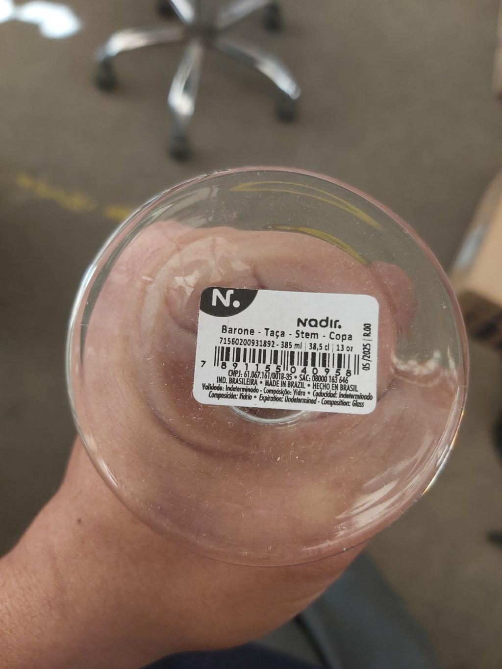 Taça de vidro para vinho