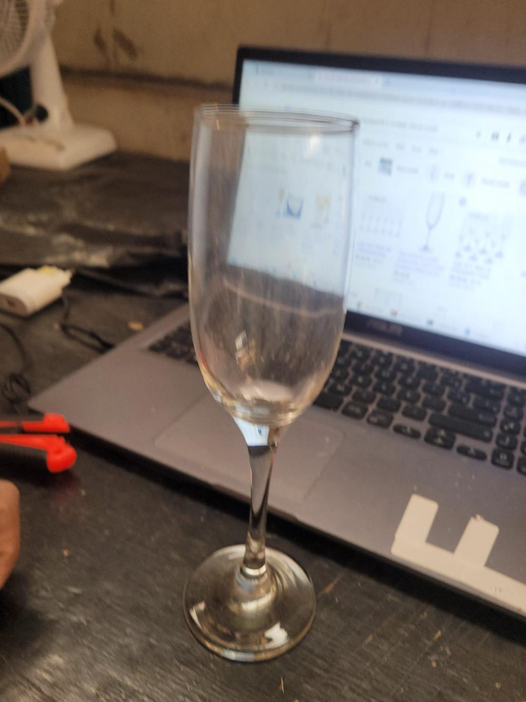 Taça de vidro para champanhe