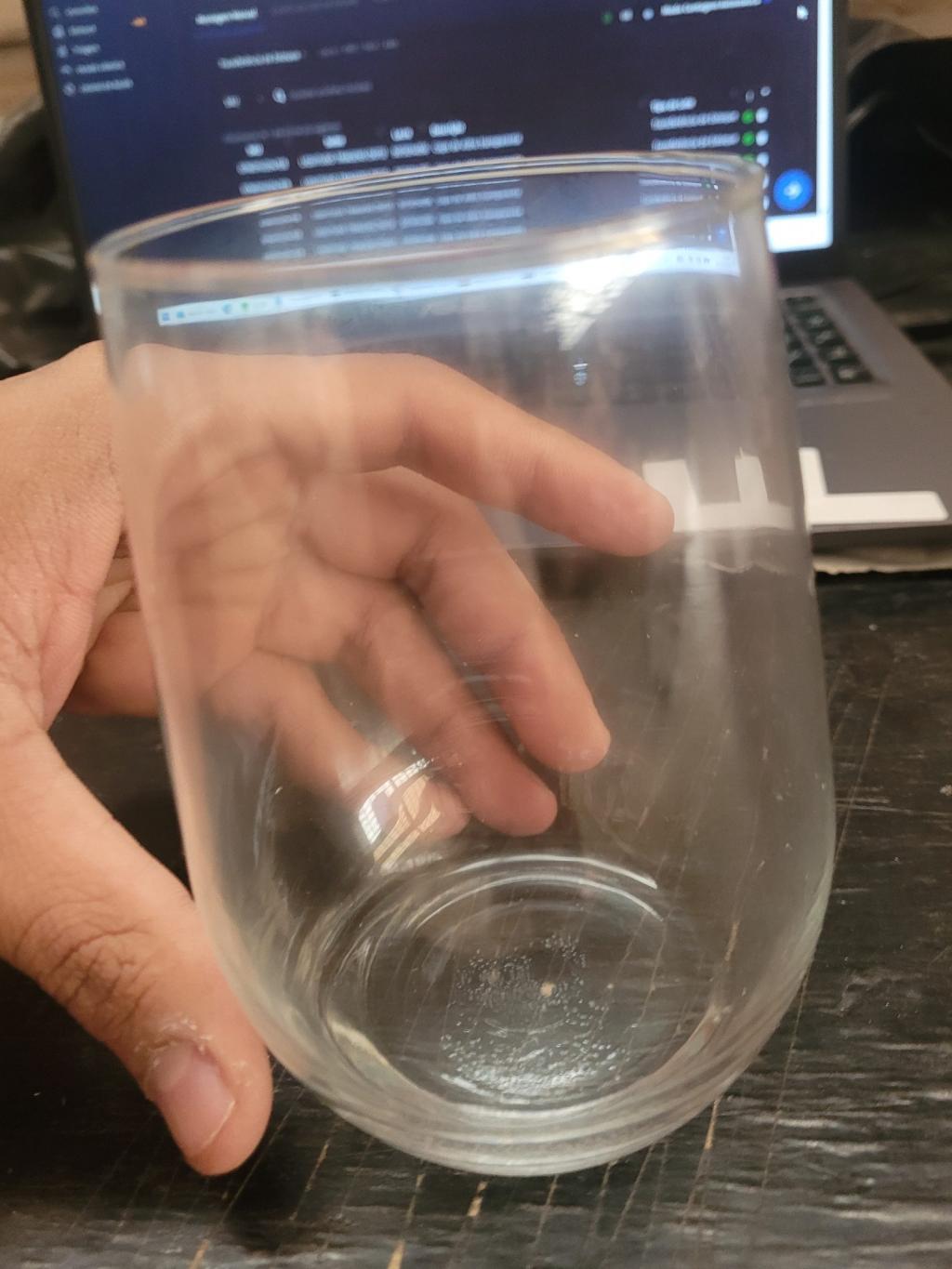 Copo plástico transparente
