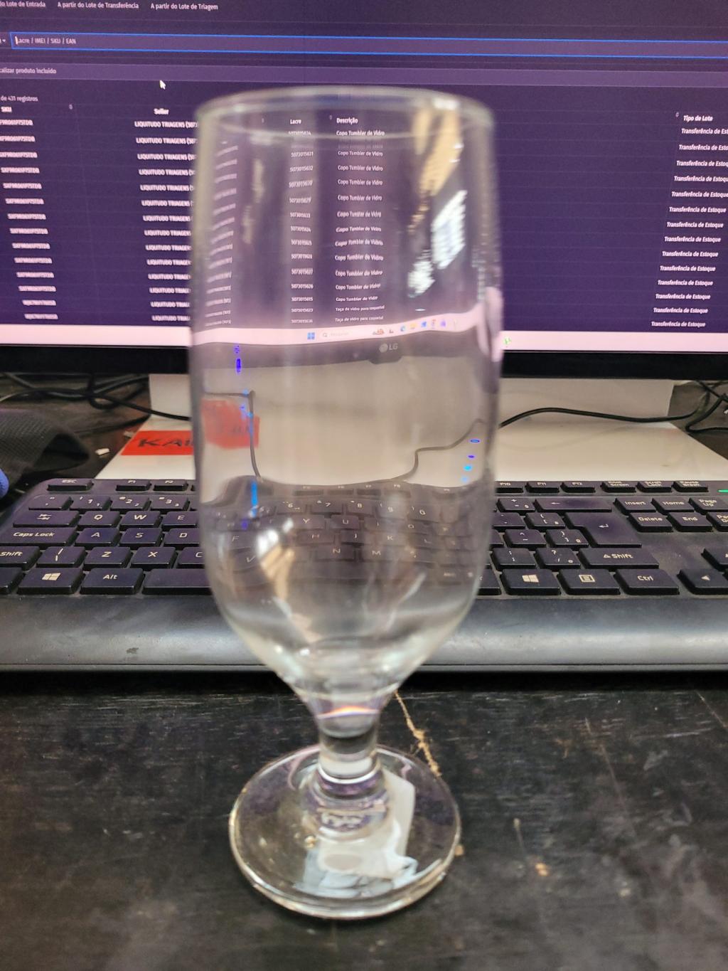 Taça de vidro para bebidas