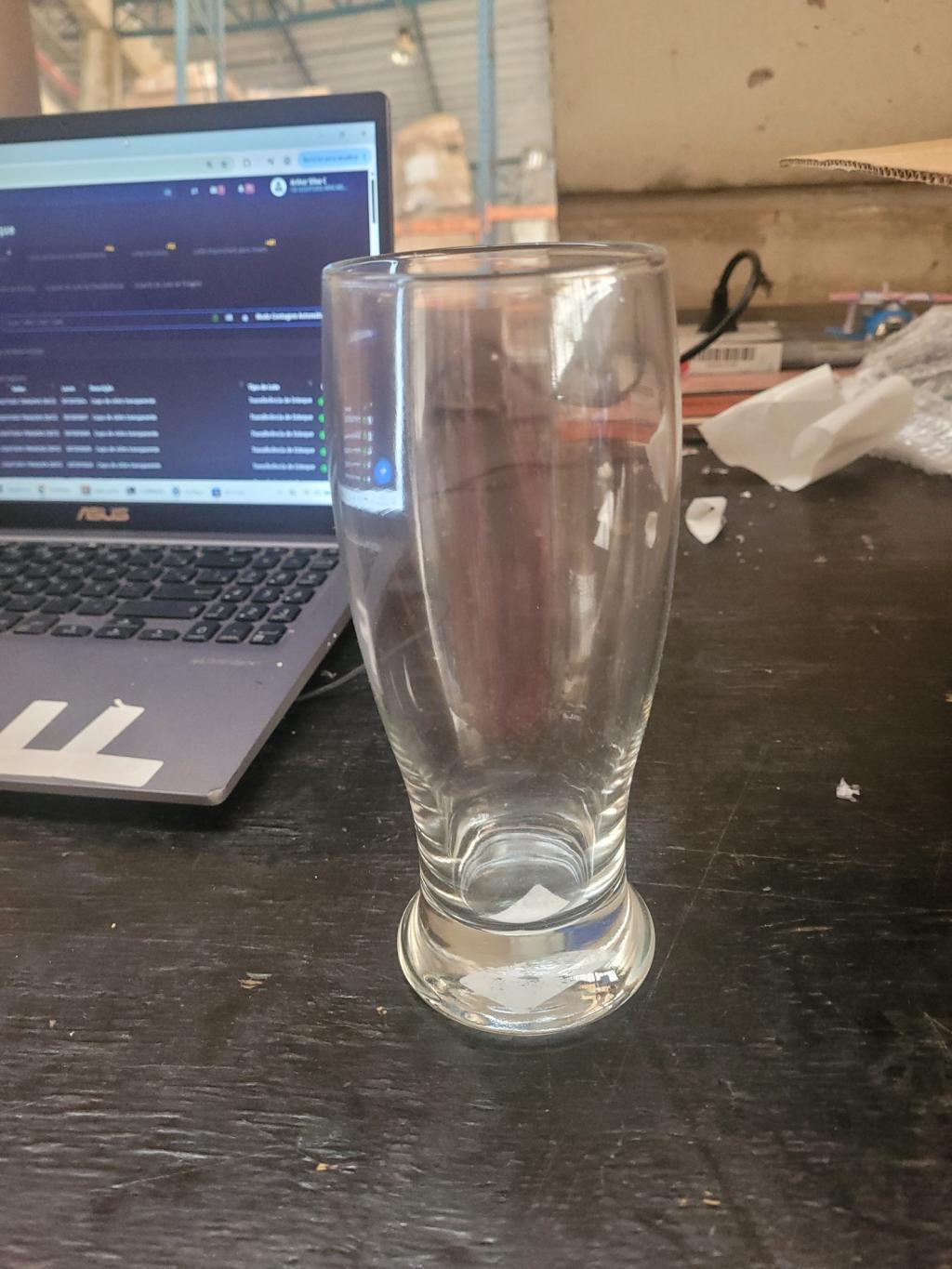Copo de vidro tipo tumbler