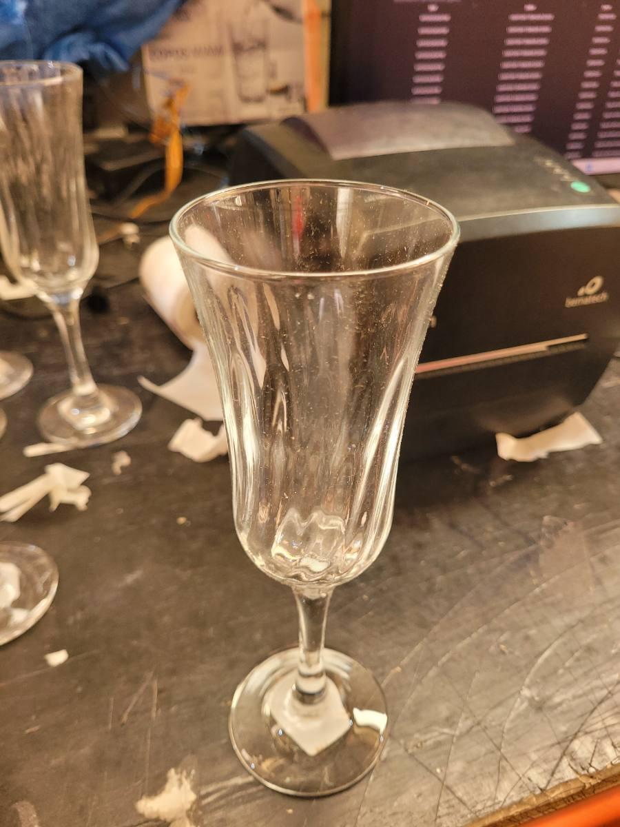 Taça de vidro para bebidas