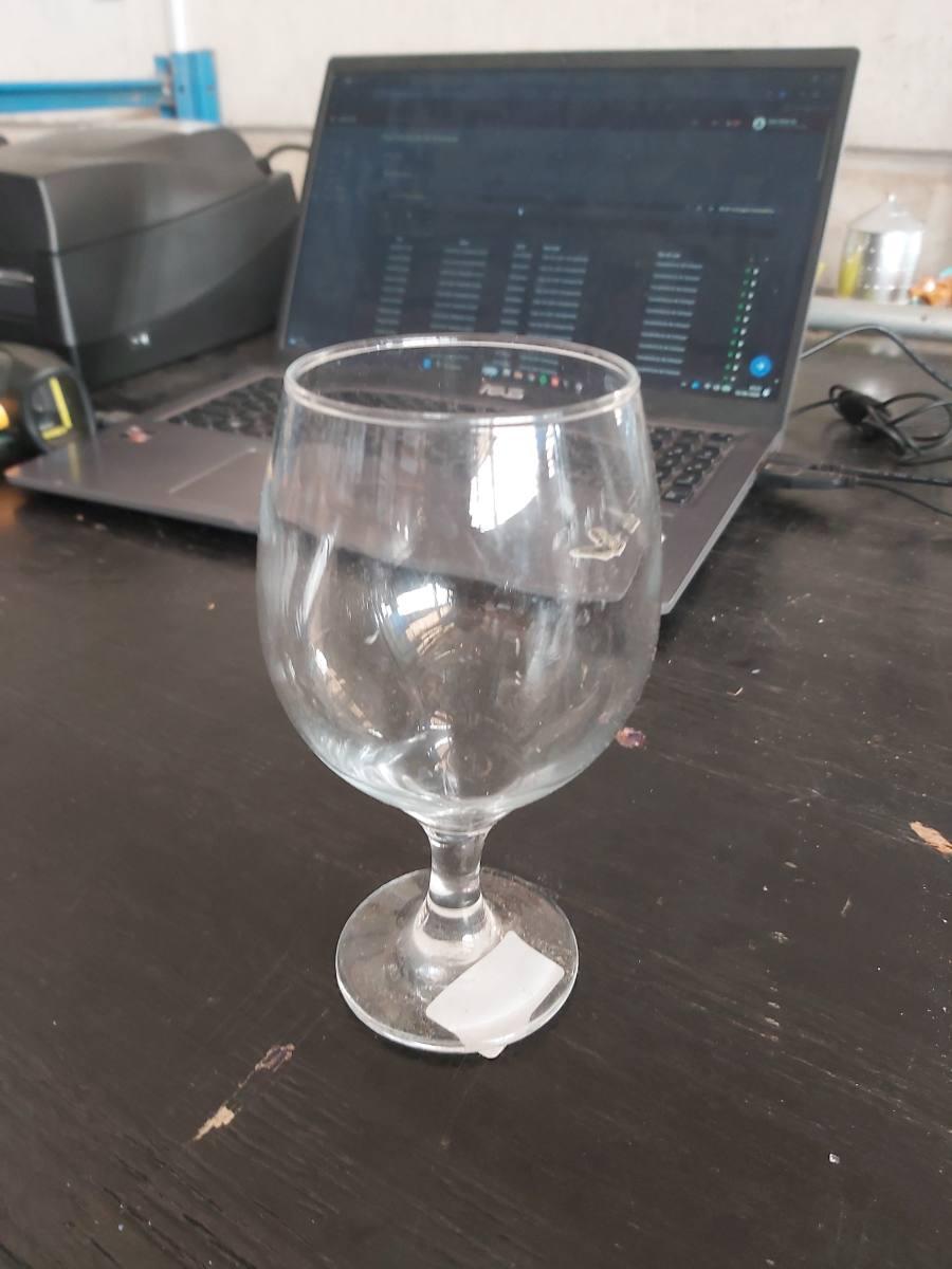Taça de vidro para vinho