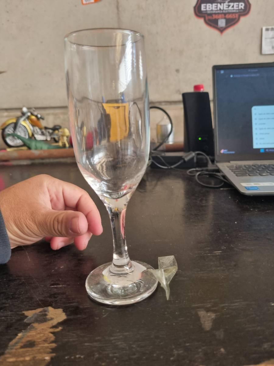 Taça de vidro para bebidas