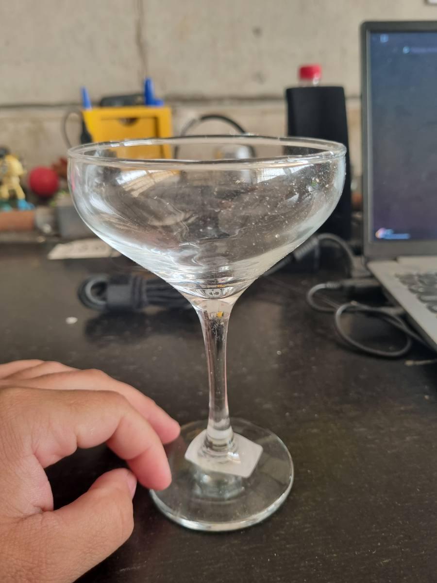 Taça de vidro para bebidas