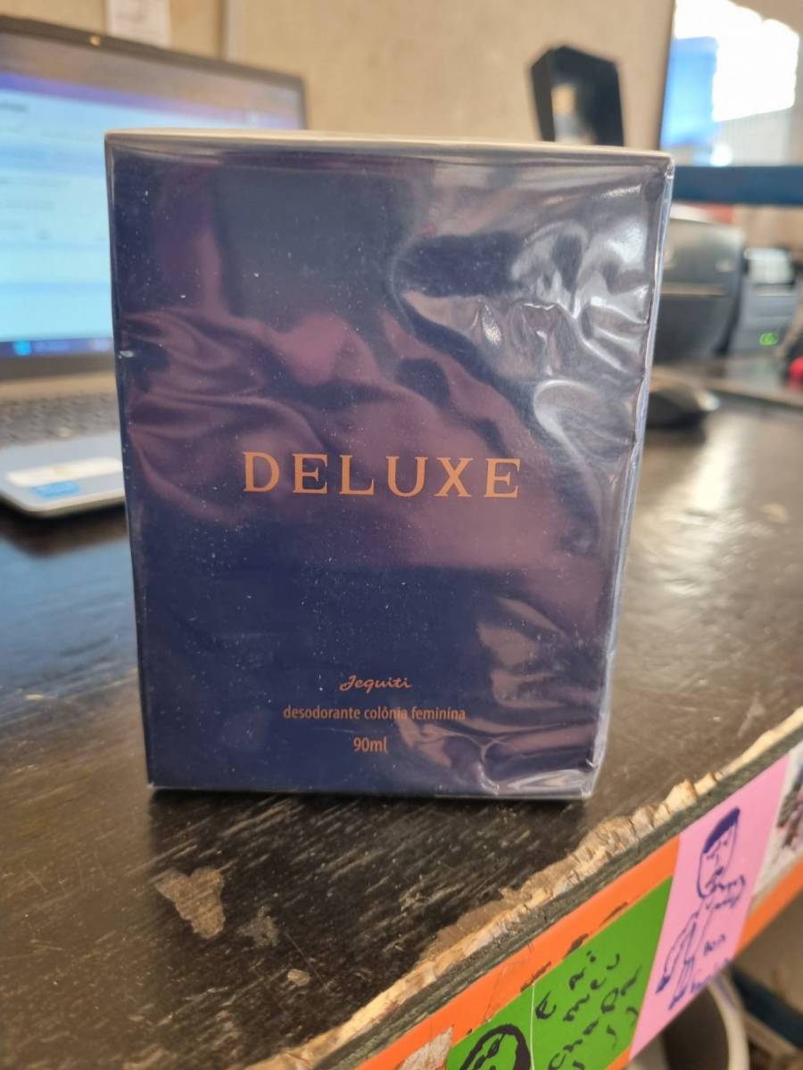 Desodorante colônia feminina Deluxe