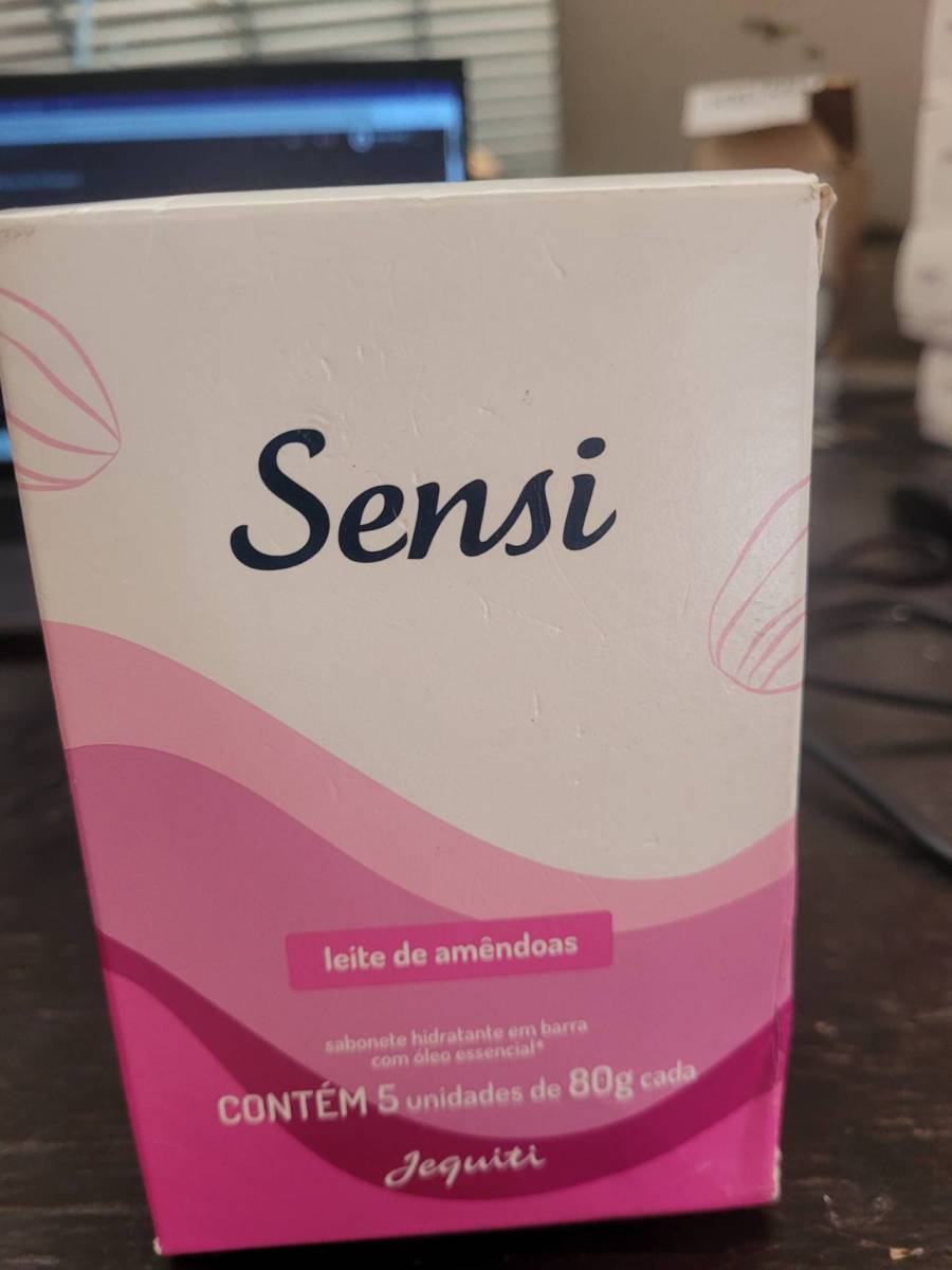 Sabonete hidratante em barra Sensi Leite de Amêndoas
