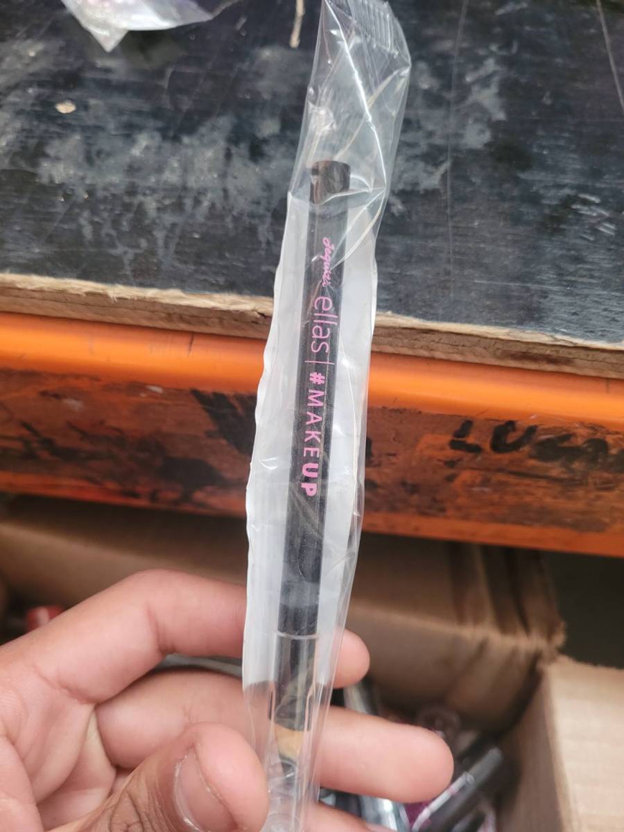 Lápis de maquiagem para olhos
