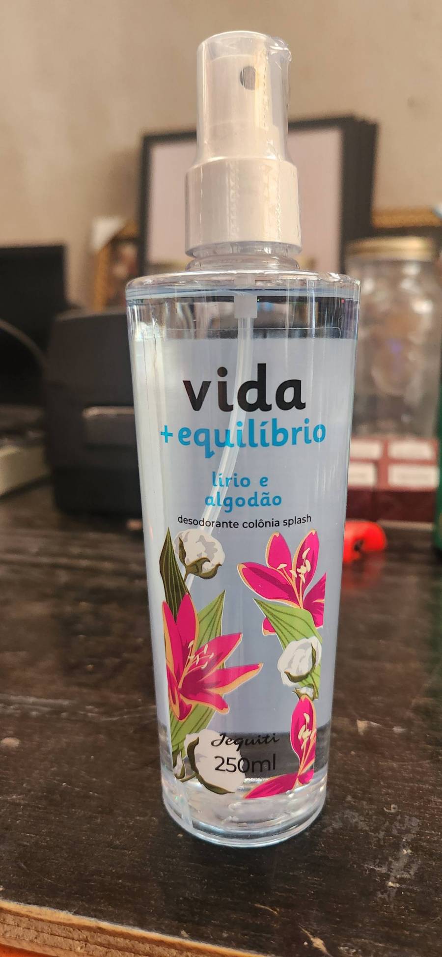 Desodorante colônia splash Vida + Equilíbrio lírio e algodão