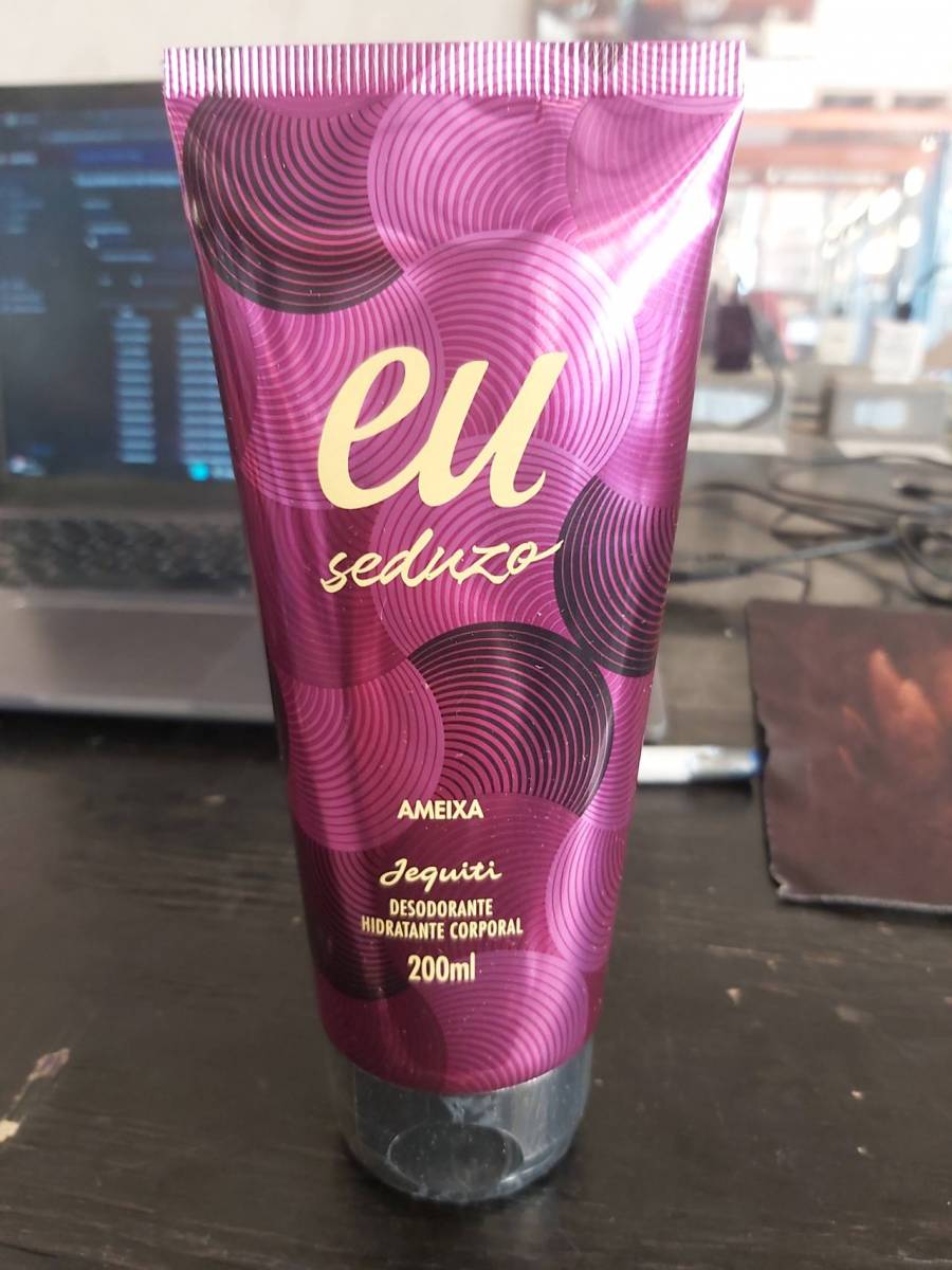 Desodorante Hidratante Corporal Eu Seduzo Ameixa