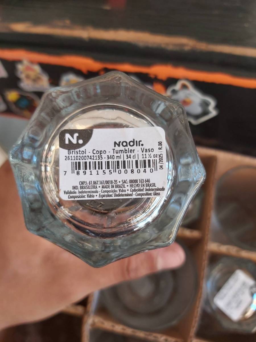 Copo de vidro tipo tumbler