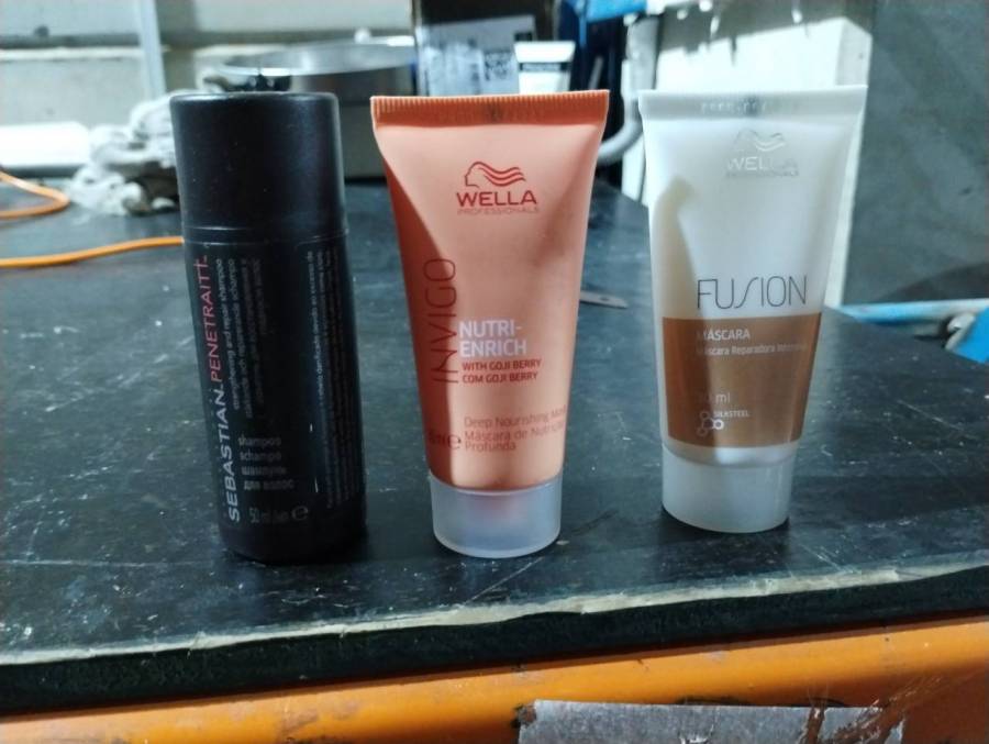 Kit de produtos para cabelo: shampoo, máscara nutritiva e máscara reparadora