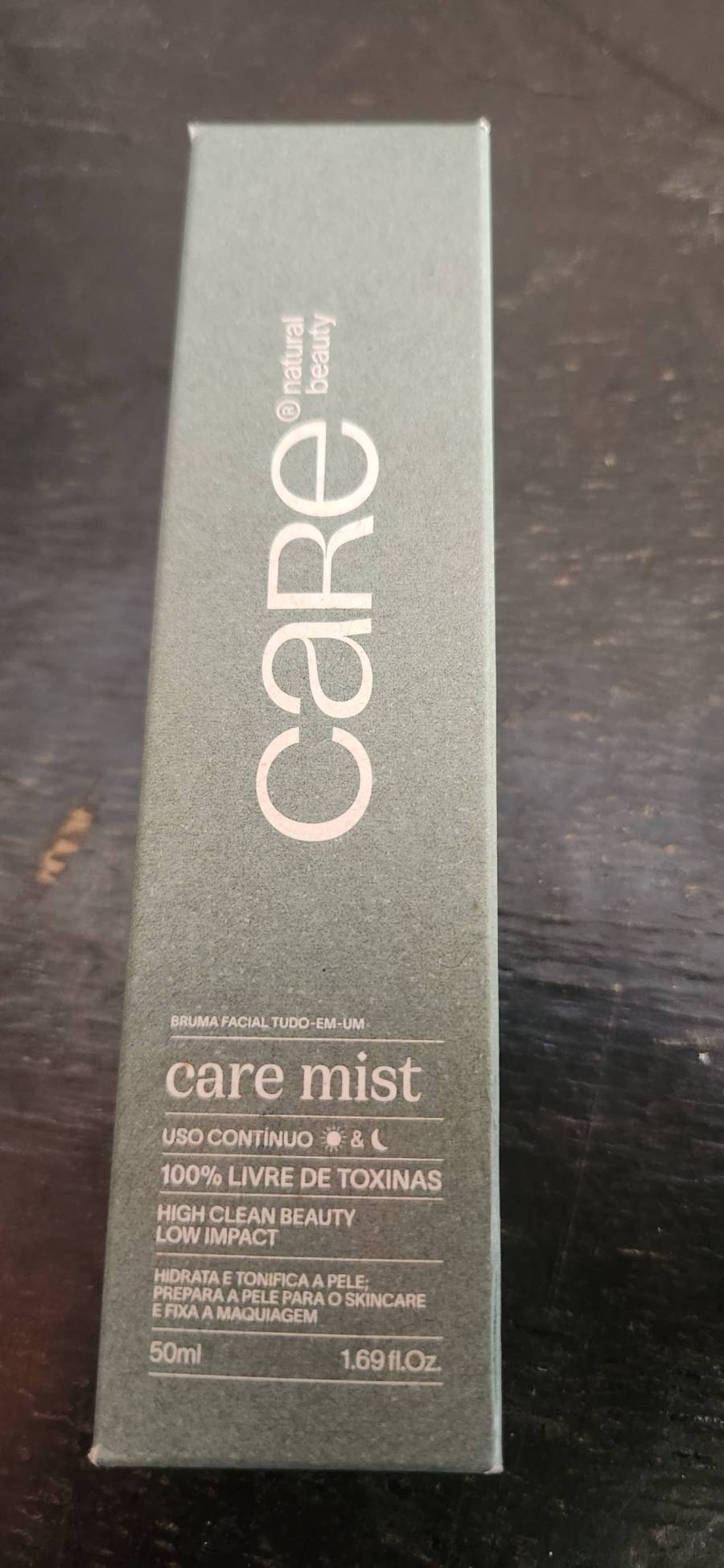 Bruma facial tudo-em-um Care Mist