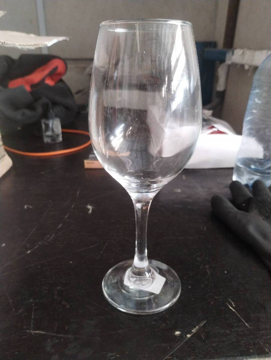 Taça de vidro para vinho