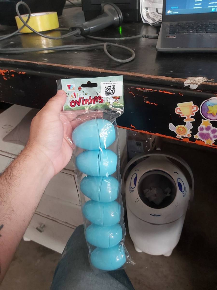Ovinhos de plástico azul bebê para decoração ou brinquedo