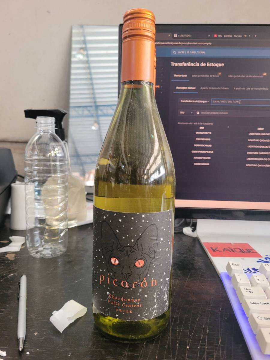 Vinho branco seco Chardonnay