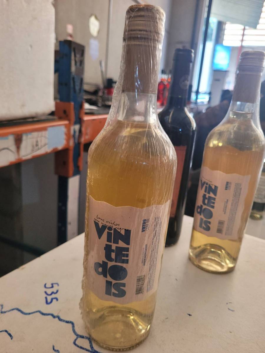 Vinho branco Vinte Dois