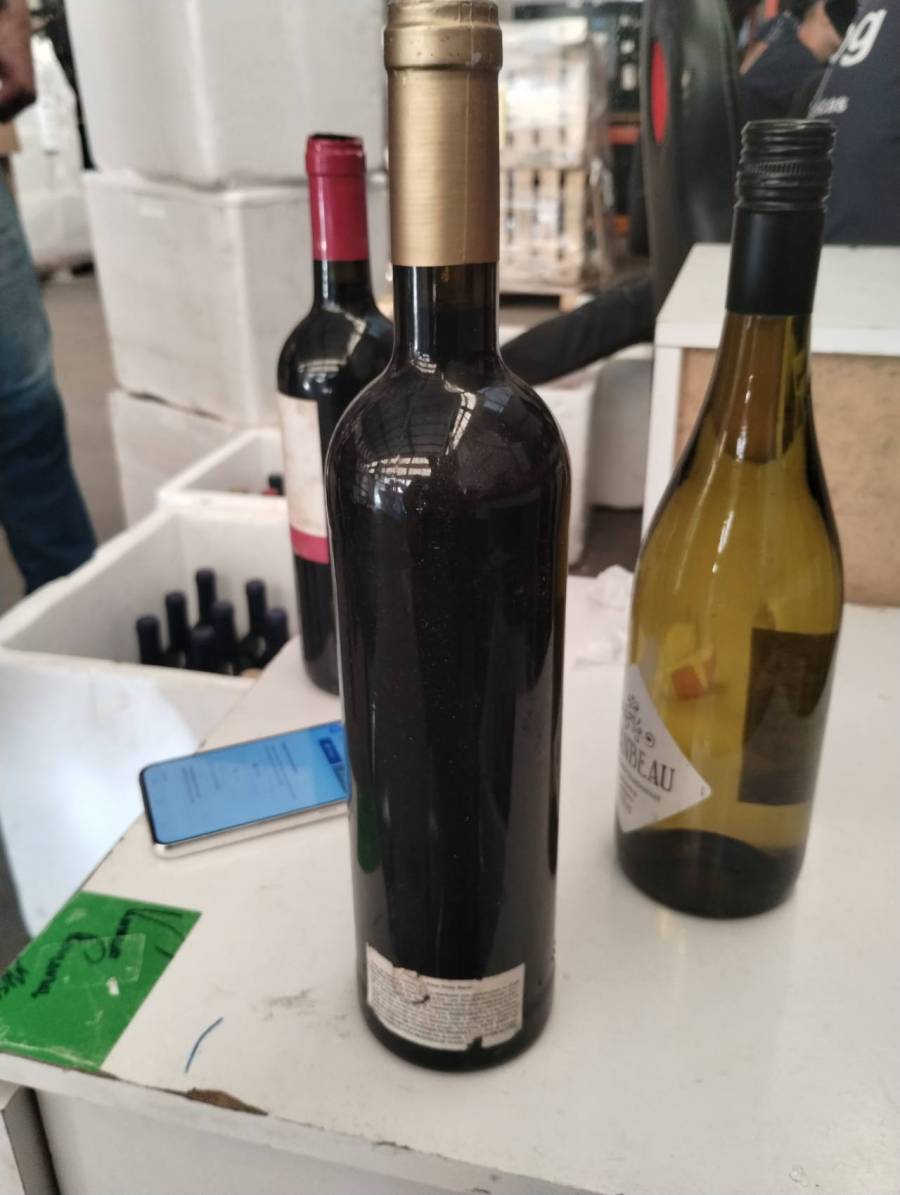 Vinho em garrafa de vidro