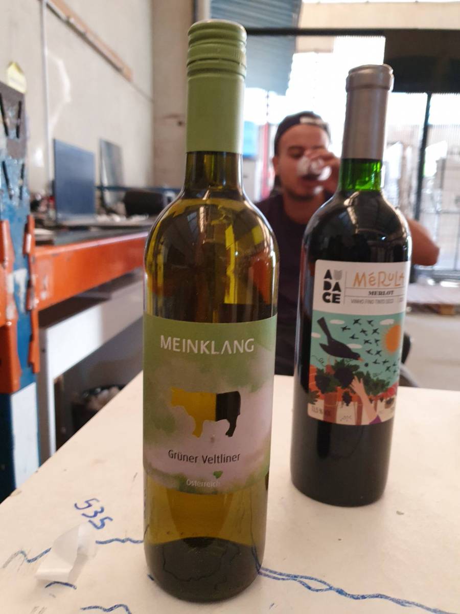 Vinho branco Grüner Veltliner e vinho tinto Merlot