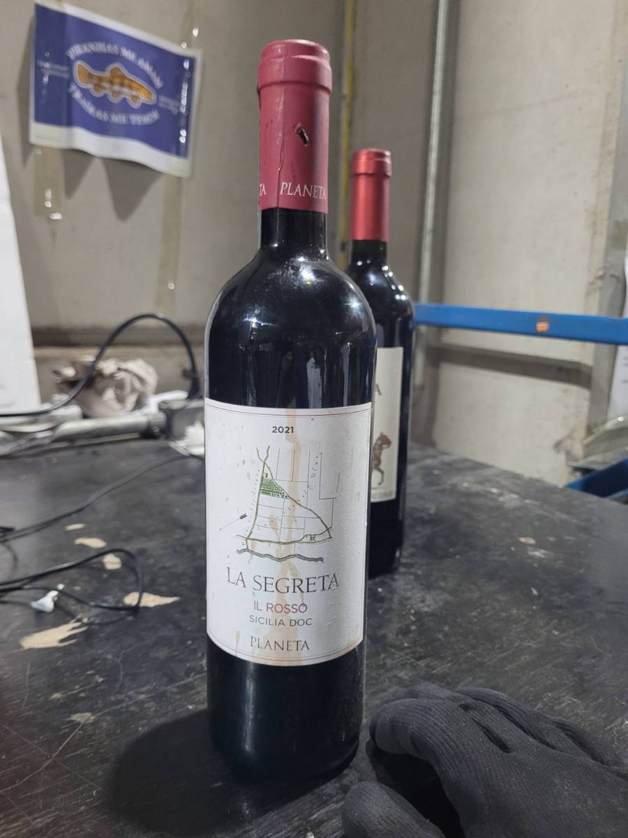 Vinho tinto La Segreta Il Rosso Sicilia DOC 2021