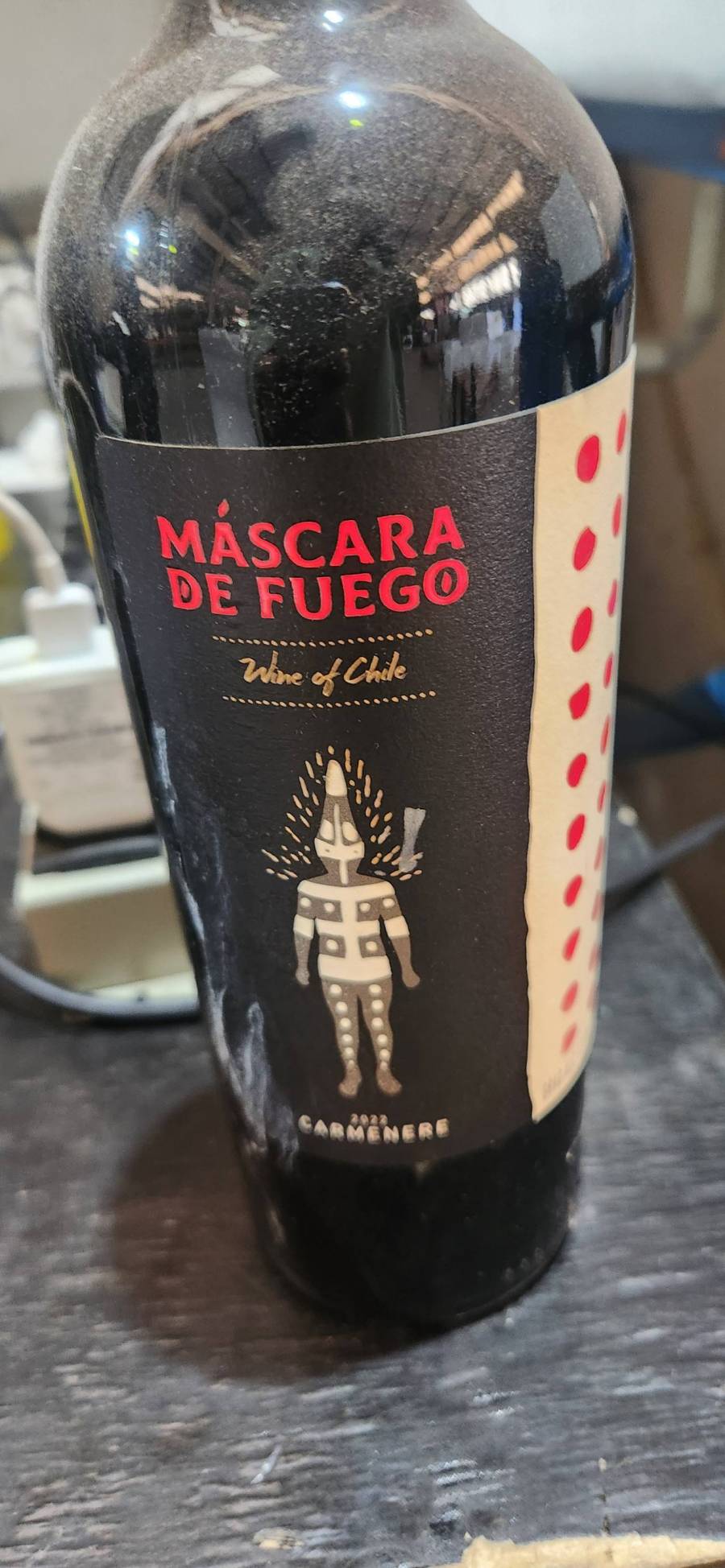 Vinho tinto Máscara de Fuego Carménère 2022