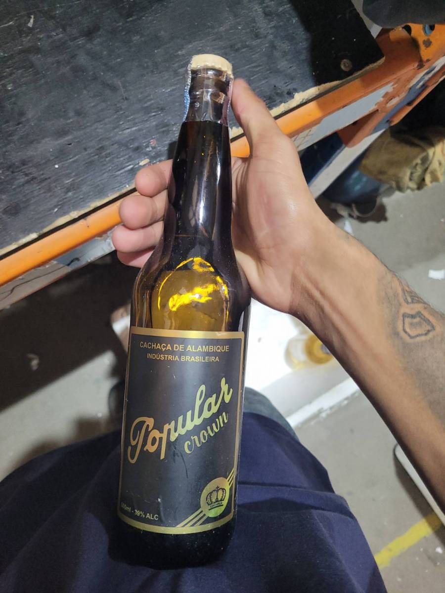 Cachaça de Alambique Popular Crown