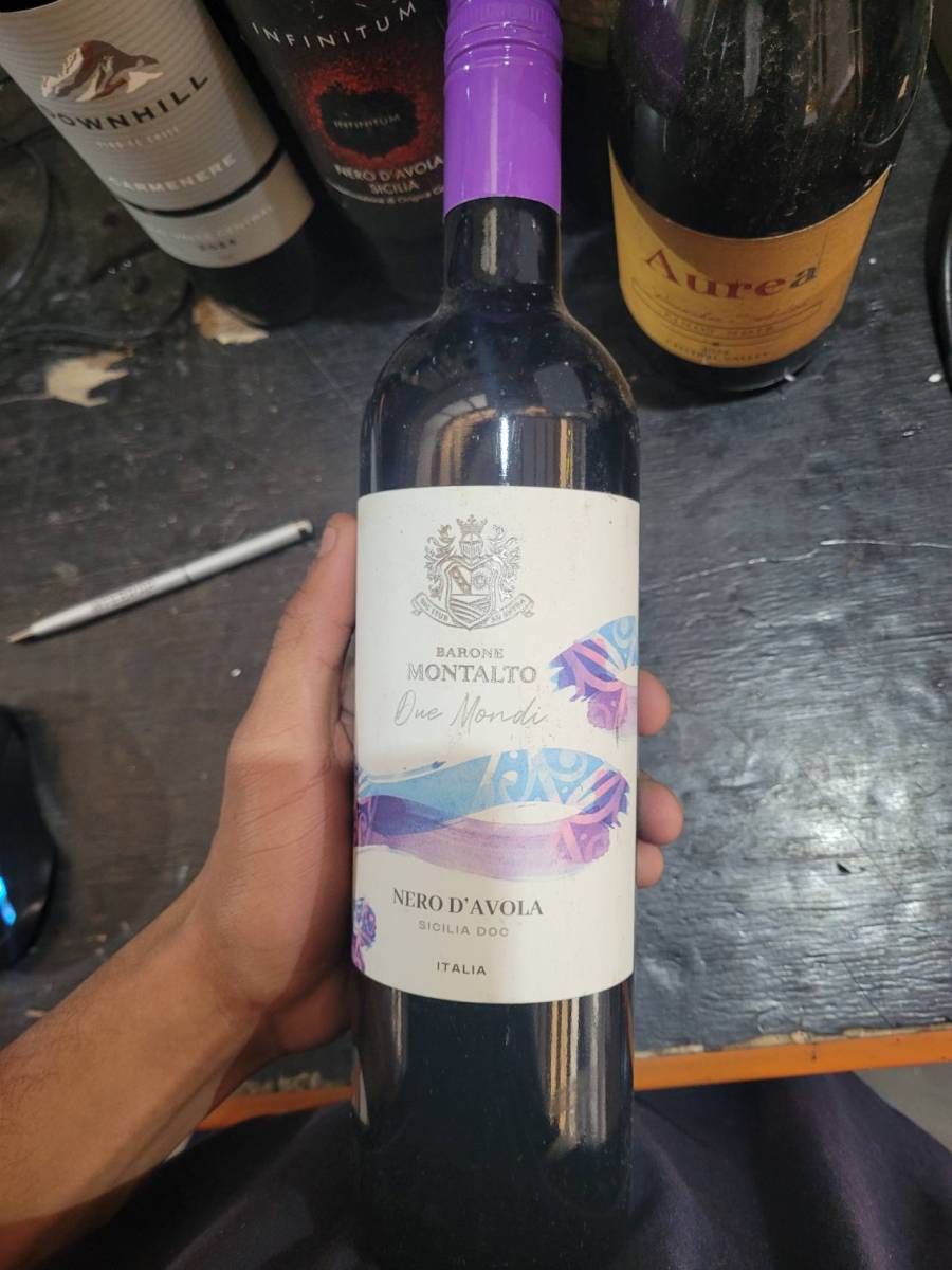 Vinho tinto Nero d'Avola Barone Montalto