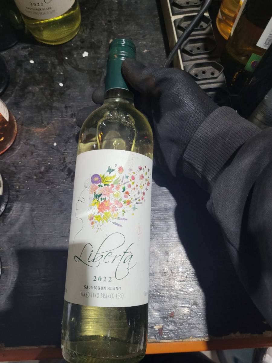 Vinho Fino Branco Seco Sauvignon Blanc Liberta 2022