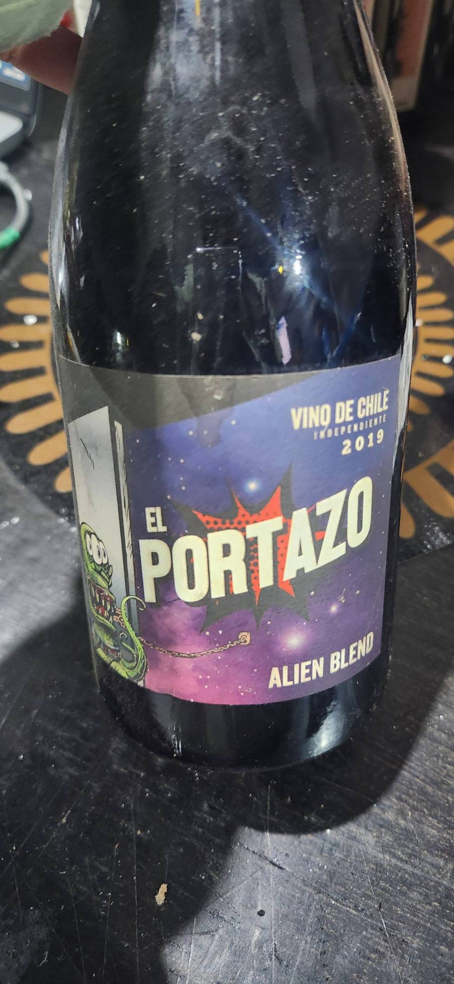 Vinho tinto El Portazo Alien Blend 2019