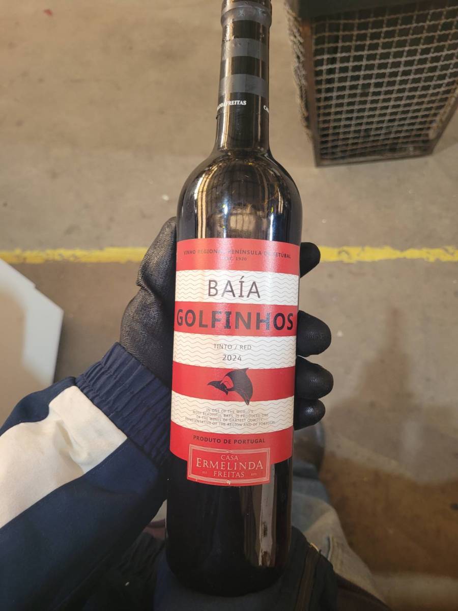 Vinho tinto Golfinhos 2024