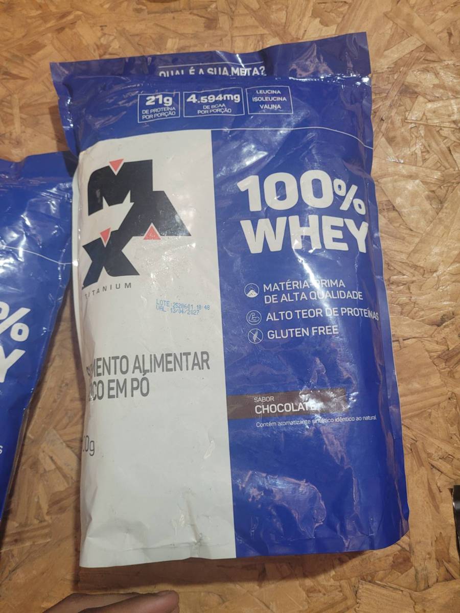 Suplemento alimentar em pó 100% Whey sabor chocolate