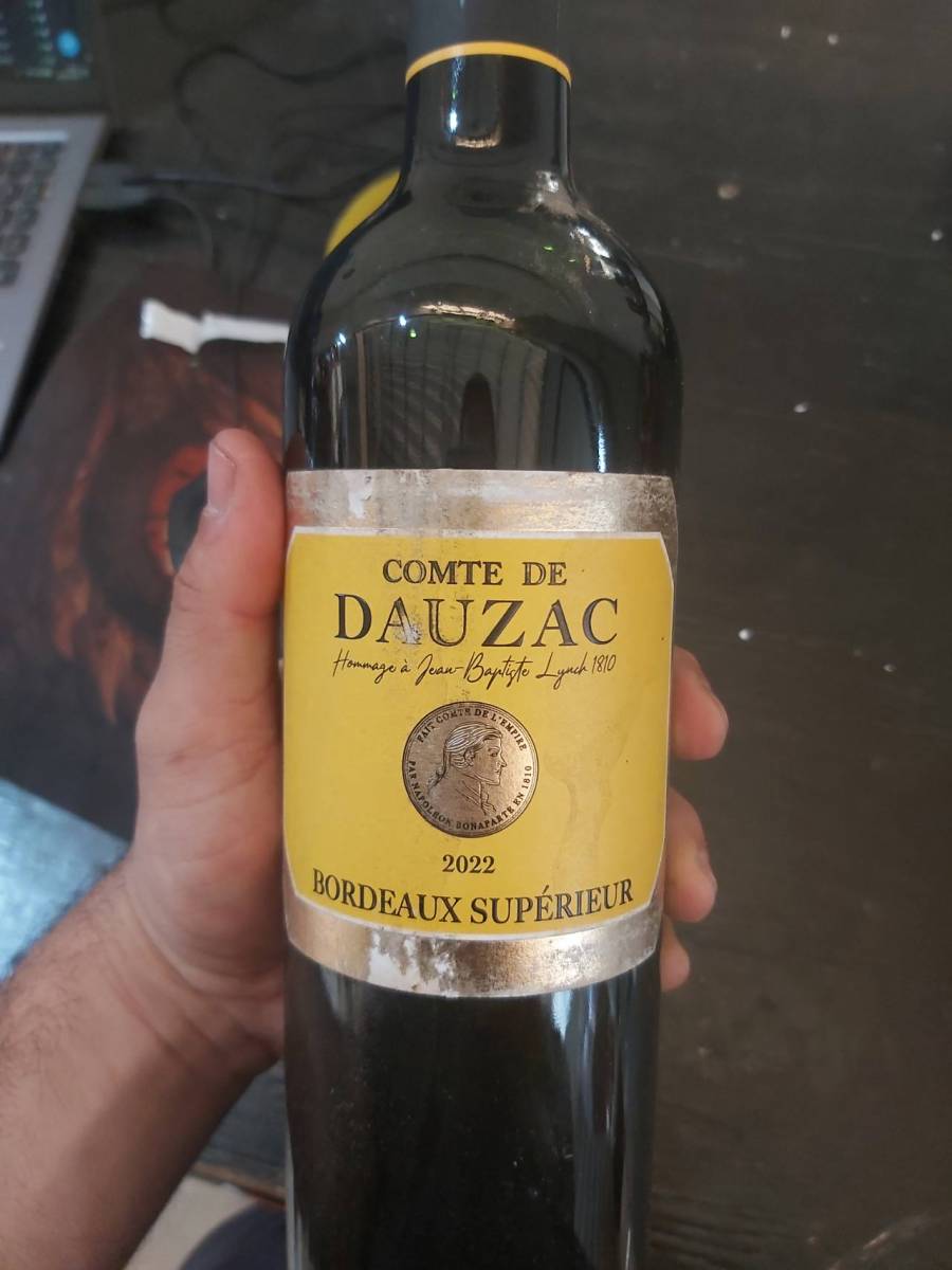 Vinho tinto Bordeaux Supérieur Comte de Dauzac 2022