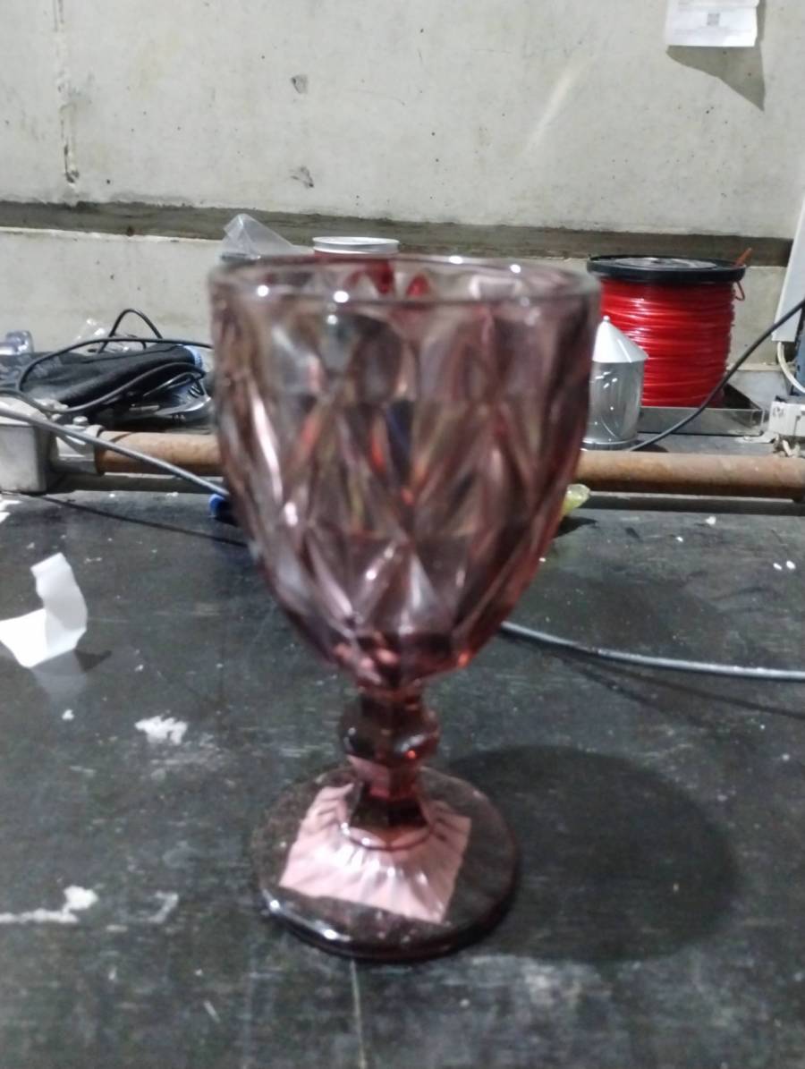 Taça de vidro decorativa
