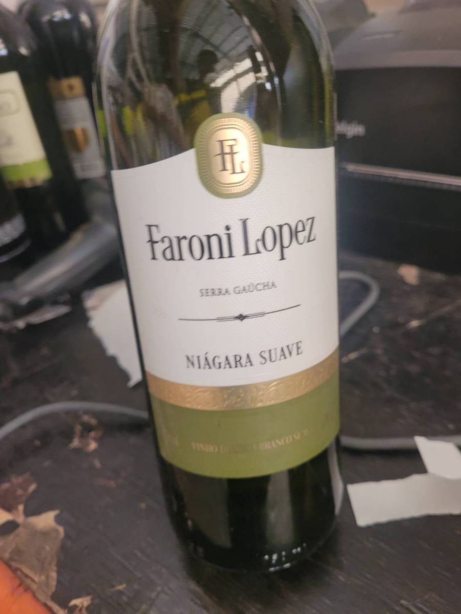 Vinho de mesa branco suave