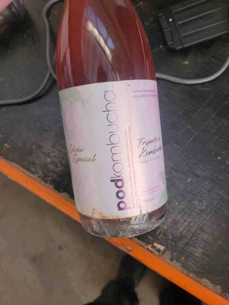 Kombucha frisante sabor cereja e framboesa