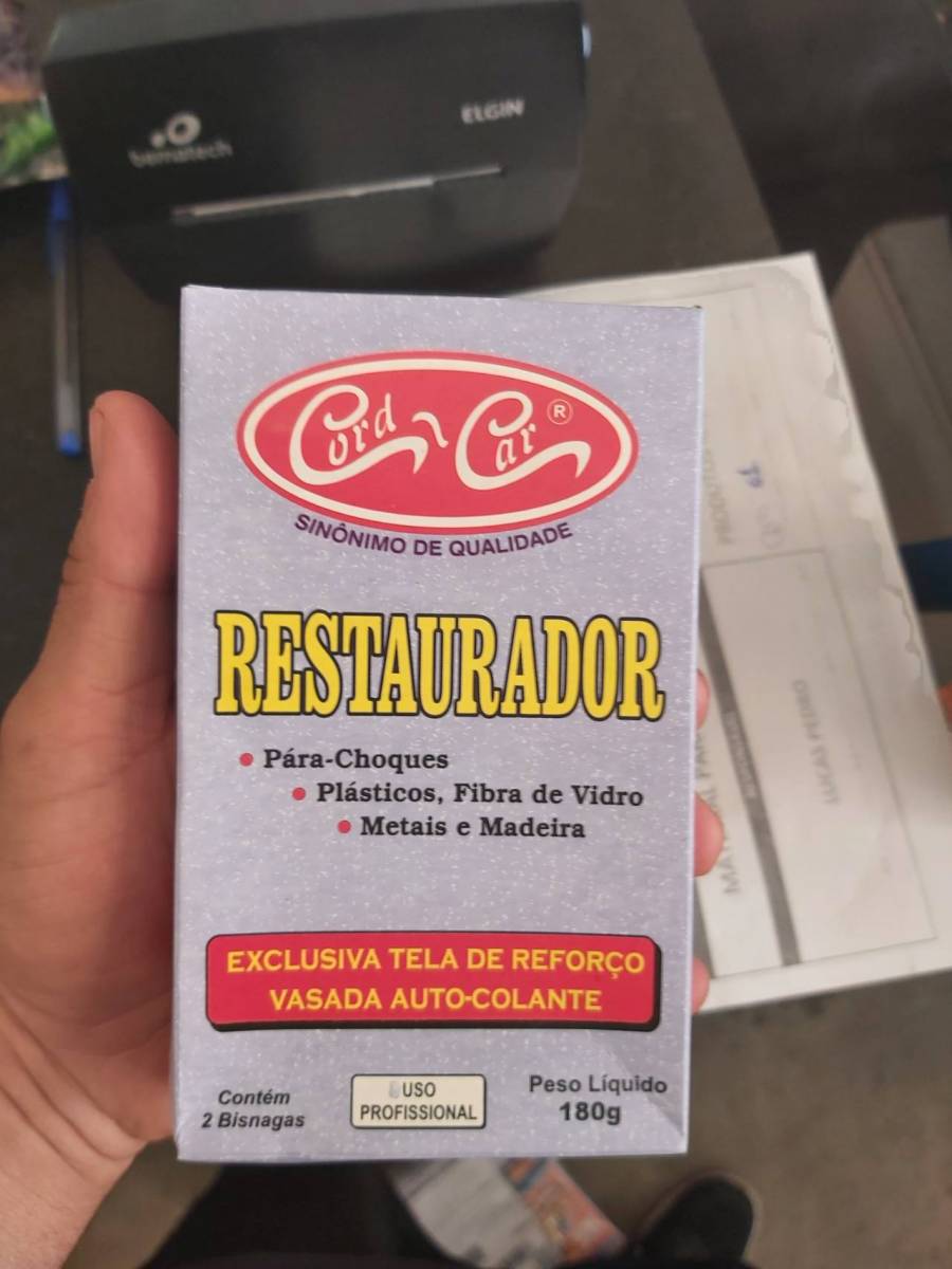 Restaurador para para-choques, plásticos, fibra de vidro, metais e madeira