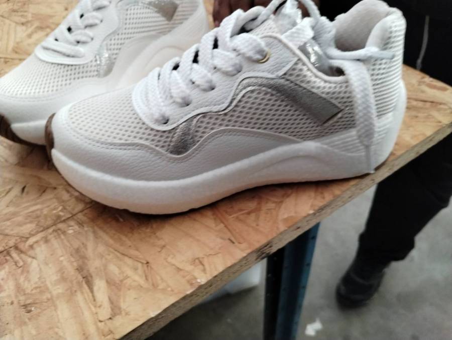 Tênis feminino casual