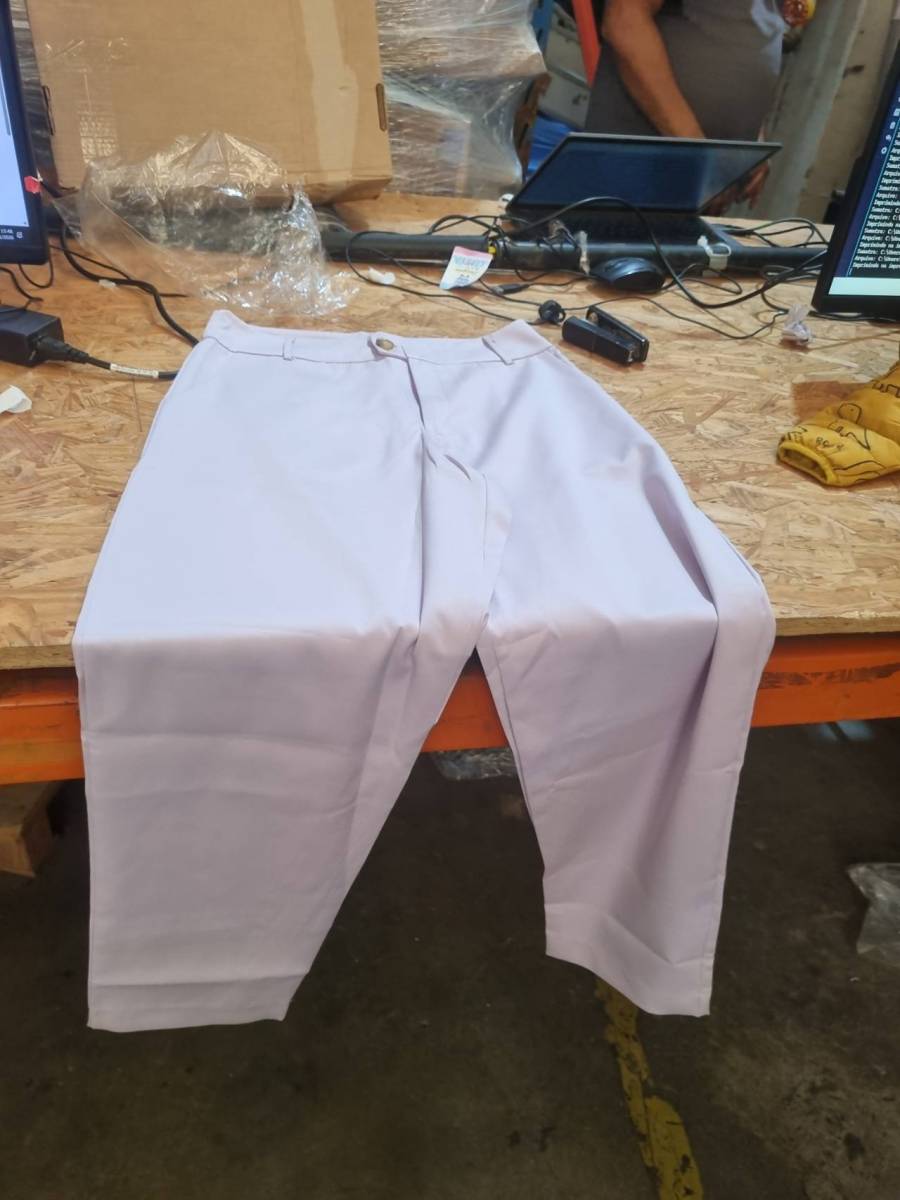 Calça feminina